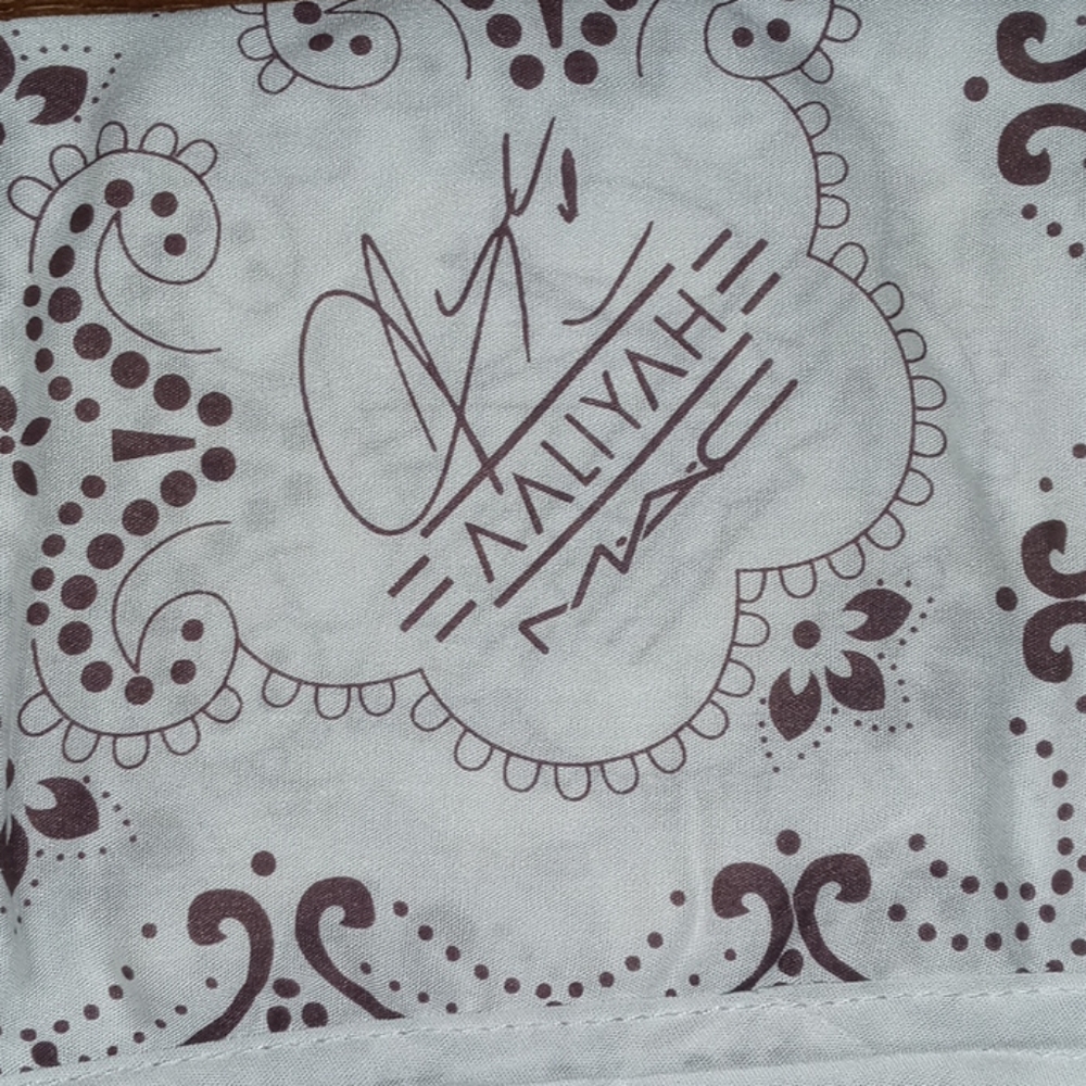 Aaliyah Mac Collection - Picture 3 of 4